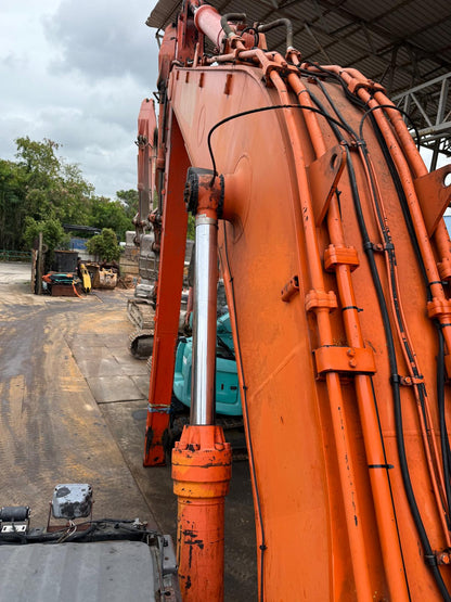 Hitachi ZX450LC-3 Excavator