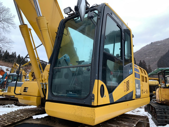 Komatsu PC200-10 Excavator