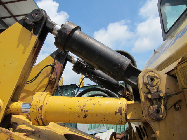 Komatsu D475A-3 Bulldozer