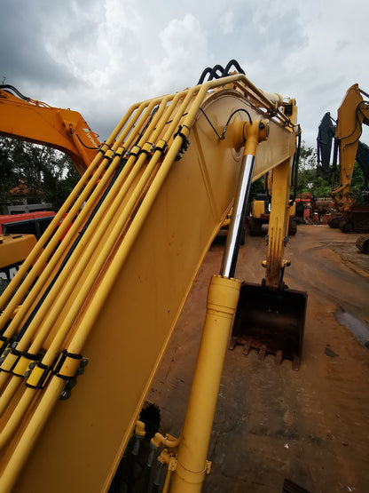 Komatsu PC450-8 Excavator