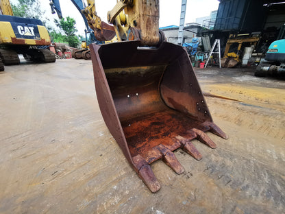 Komatsu PC450-8 Excavator