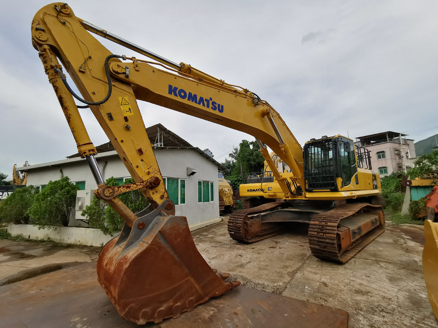 Komatsu PC450LC-8 Excavator