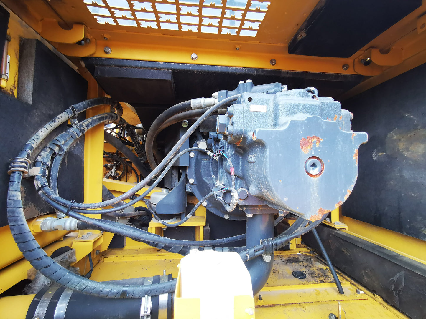 Komatsu PC450LC-8 Excavator