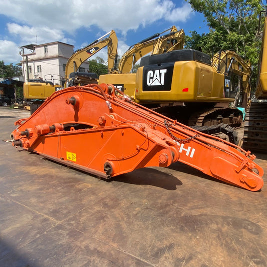 ZX470 BOOM + ARM (NO CYLINDER)