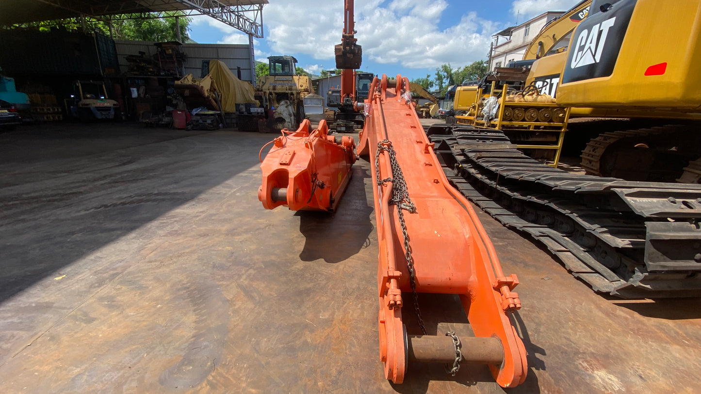 ZX470 BOOM + ARM (NO CYLINDER)