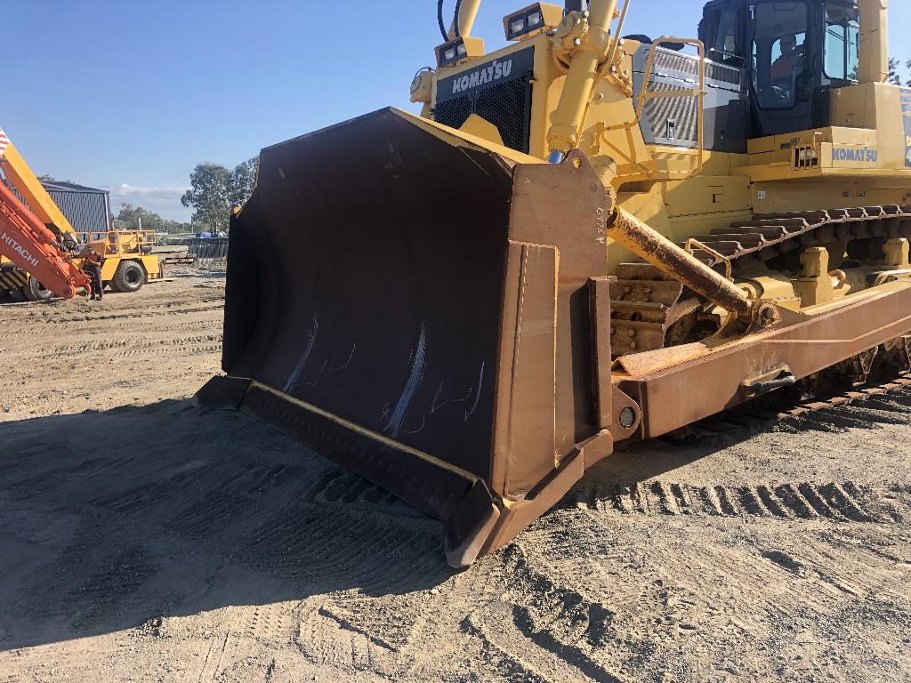 Komatsu D475A-5E0 Bulldozer