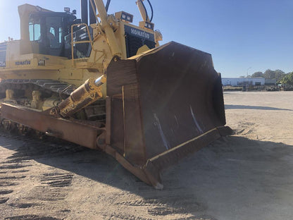 Komatsu D475A-5E0 Bulldozer