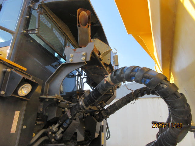 Komatsu HM400-5 Dump Truck