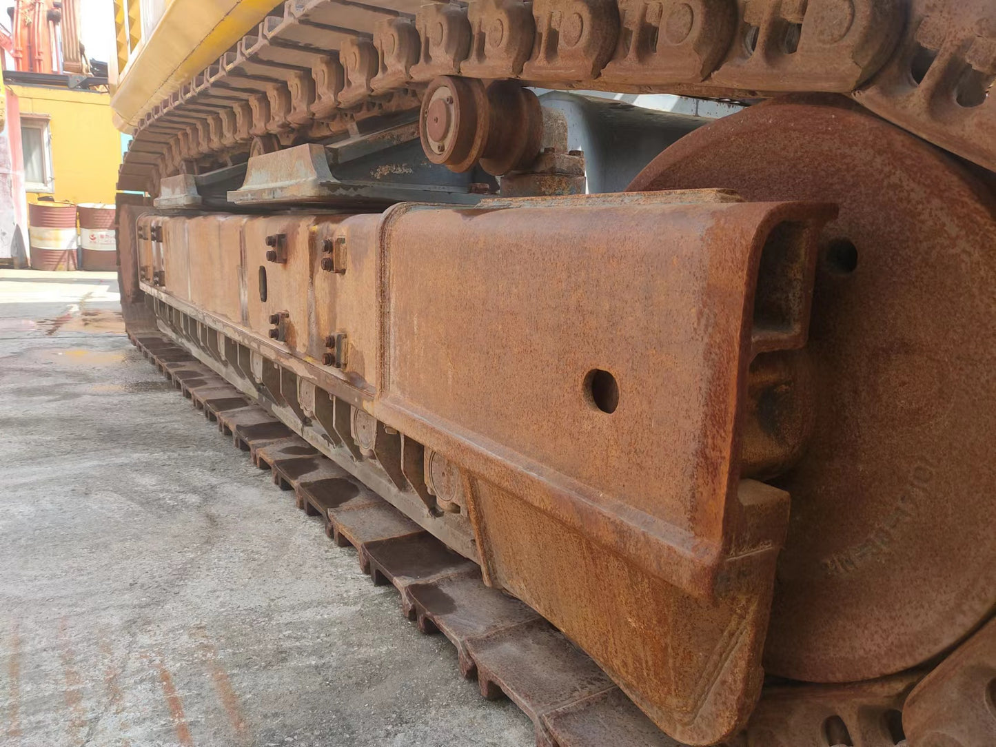 Komatsu PC650-8E0 Excavator